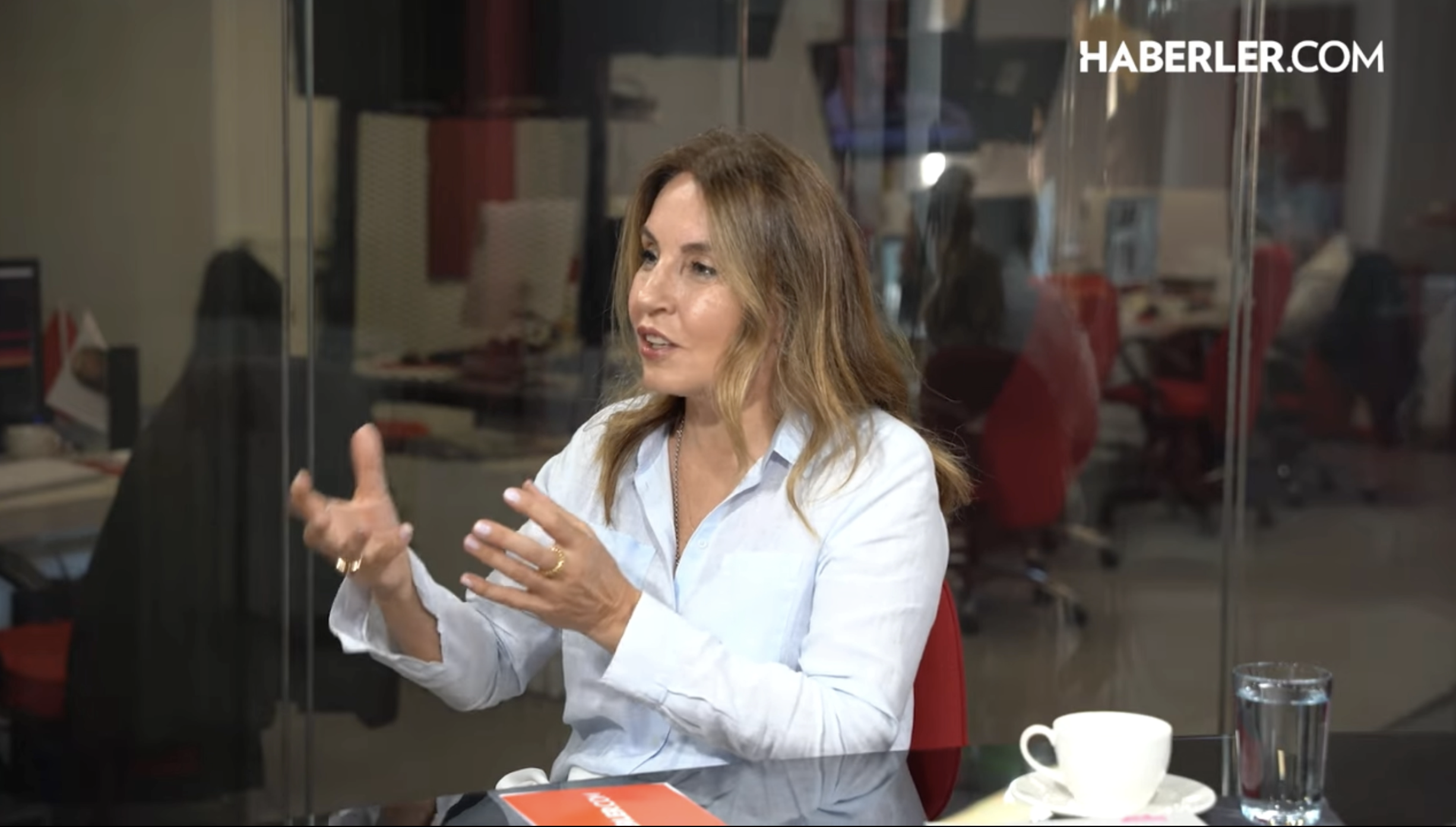 Dr. Meral Aydın: Neden İlişkilerde Hep Aynı Döngüyü Yaşıyoruz? İyilik İyileştirir
